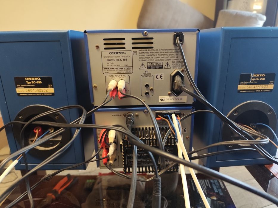 Mini wieża Onkyo CR-185