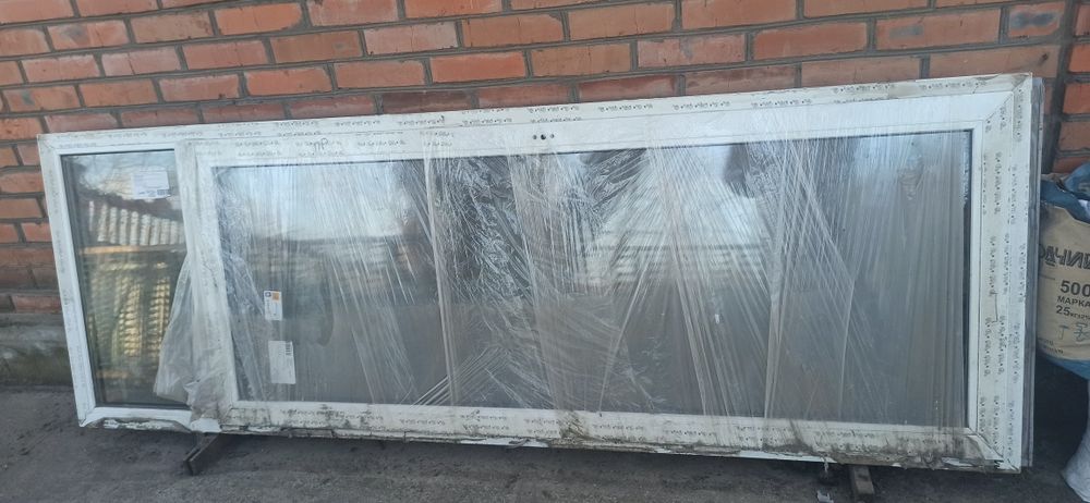 Продам двері металопласт.