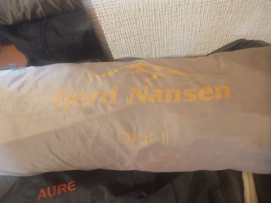 Палатка, тенты, спальники, кариматы