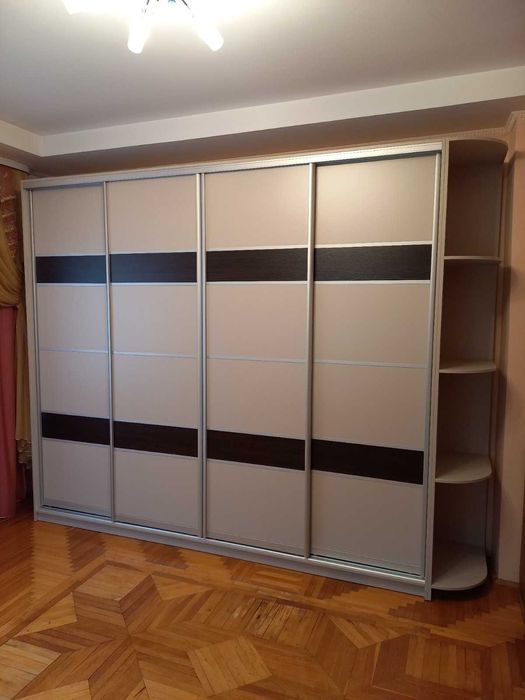 Шафа-купе готові та під замовлення
