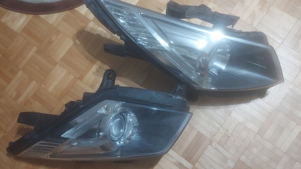 Lampy przód prawa lewa citroen c6 xenon ładne