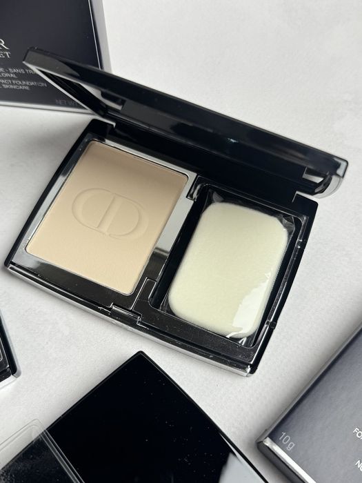 Пудра компактна Dior 0N