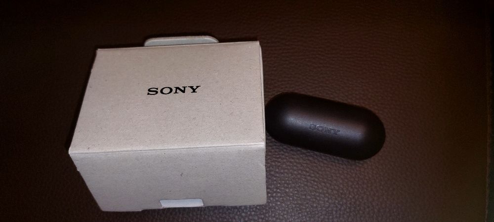 SONY etui ładowarka sprawna WF C500