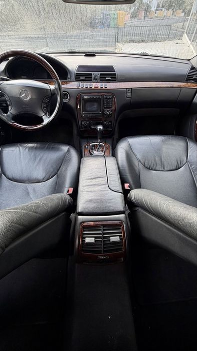 Mercedes-benz s320