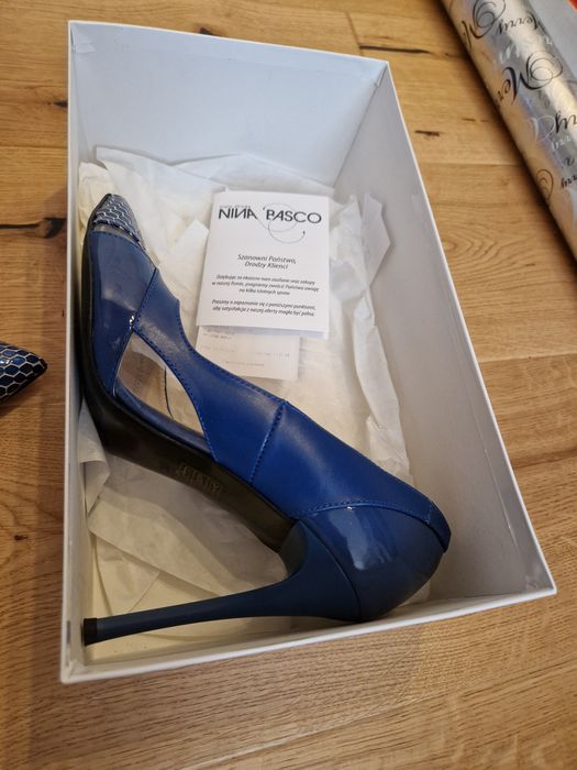 Nowe Czółenka niebieskie Nina Basco r 38