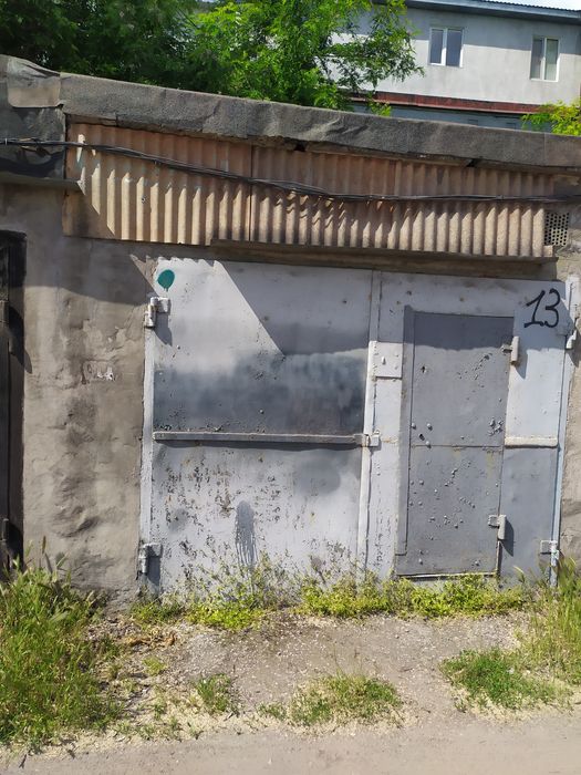 Продам 2 Гаража .