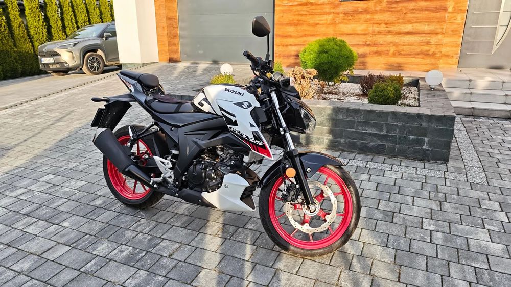 Suzuki GSX Polski salon, bezwypadkowy, stan idealny. Przebieg tylko 1974 km !!