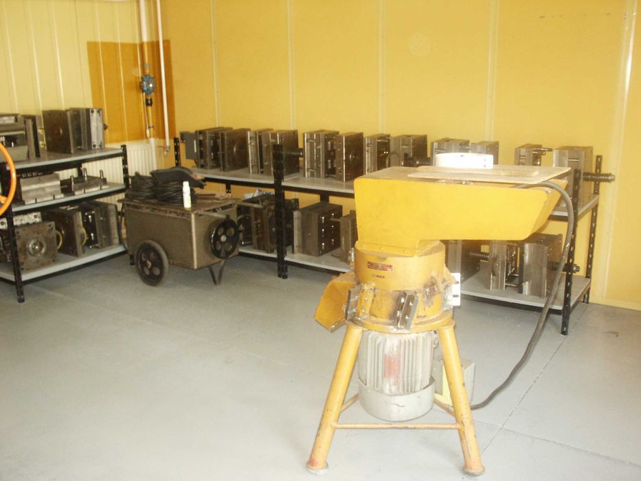 Rozwiń swój biznes – forma wtryskowa do ramek włącznika