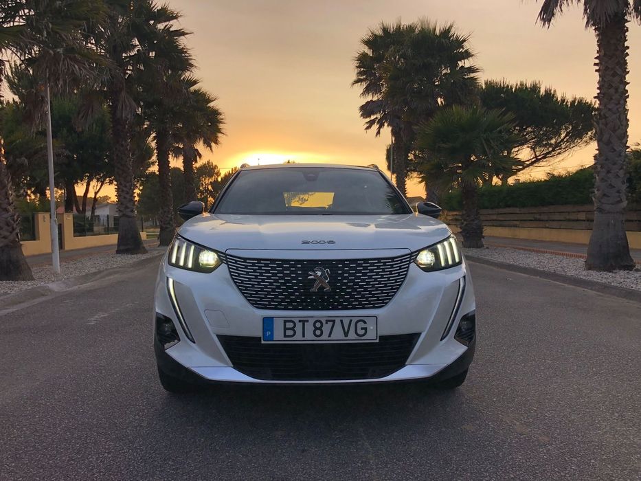 Peugeot e-2008 GT+