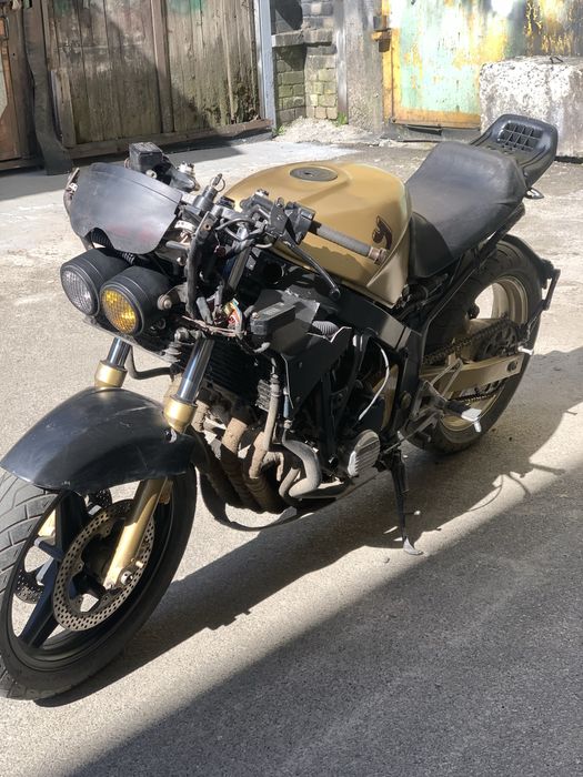 Honda CBR      и