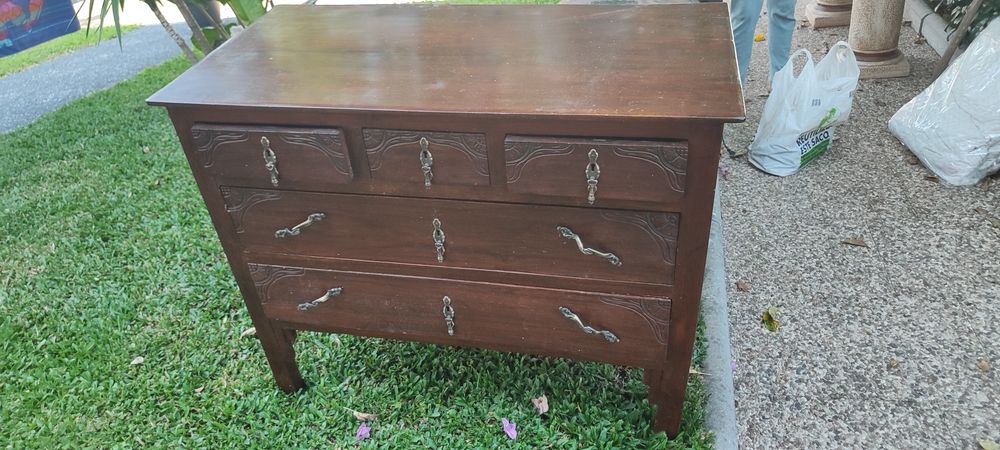 Cómoda antiga em Madeira