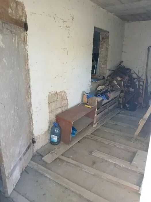Продається земельна ділянка з будиночком по вул.Івасюка!