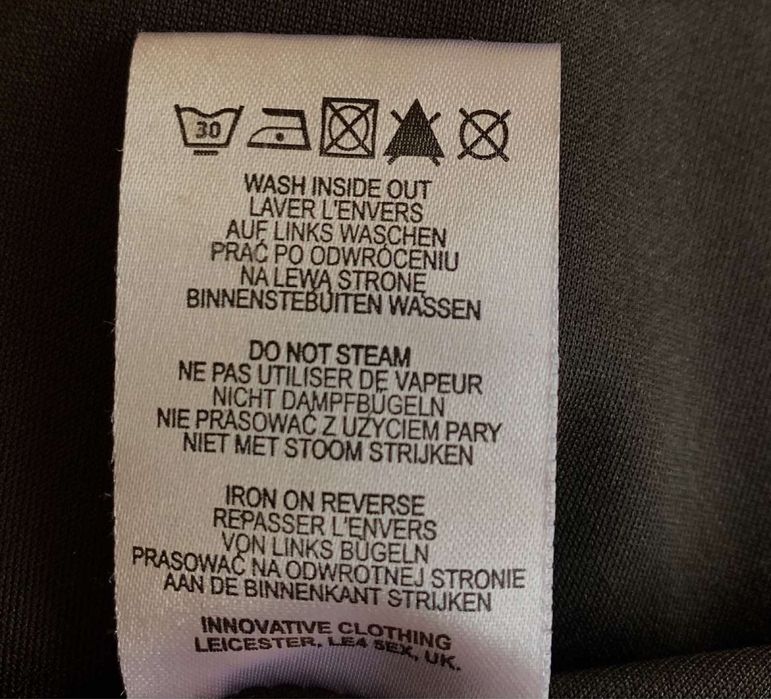 Сукня чорного кольору