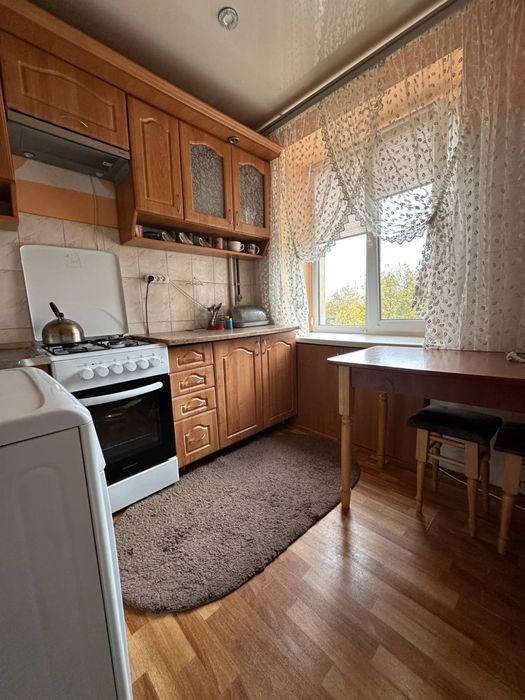 Продам 1-кімнатну квартиру площею 30 м²