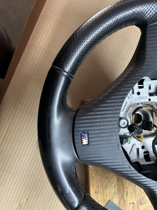 Kierownica mpakiet e90 e91 e92 e93 e87 e81 e82 BARDZO LADNA wysylka