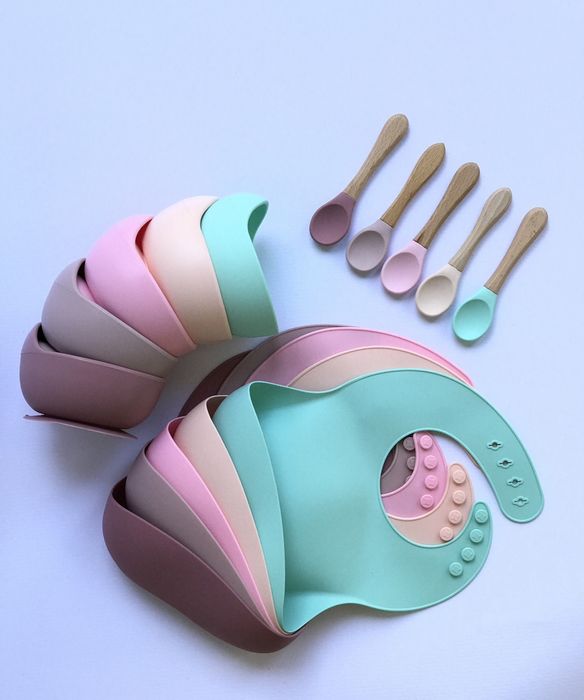 Набір найнеобхідніших предметів посуду для початку підгодовування