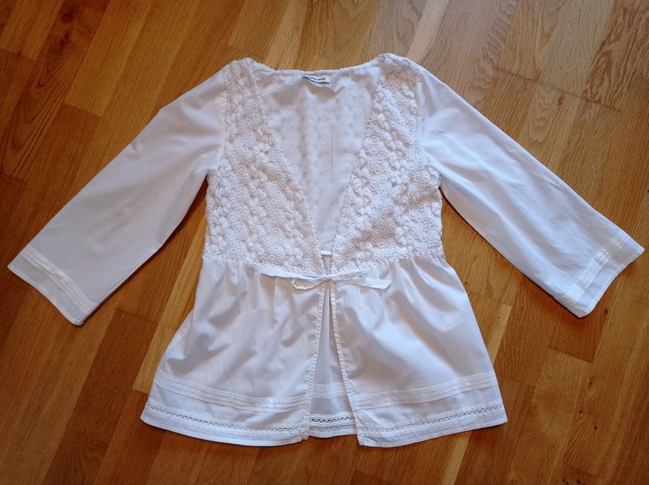 More & More biała bluzka z ażurowym przodem, r. 34