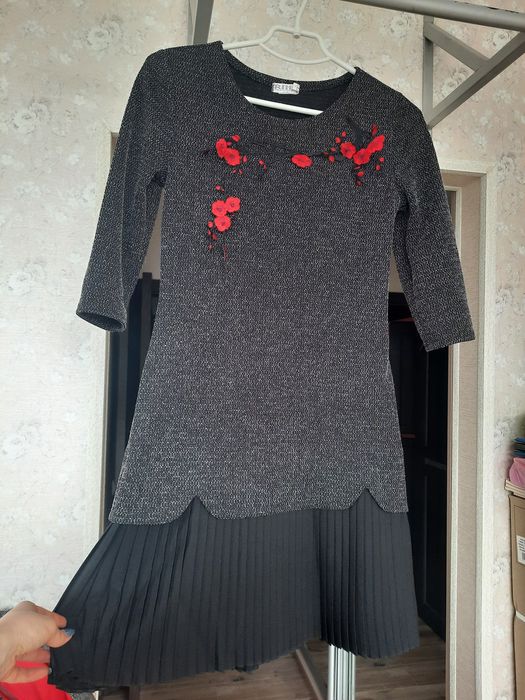 Платье ,размер s