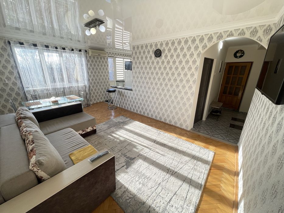 4-кімнатна квартира в центрі міста Виноградів. Третій поверх. 82 кв.м