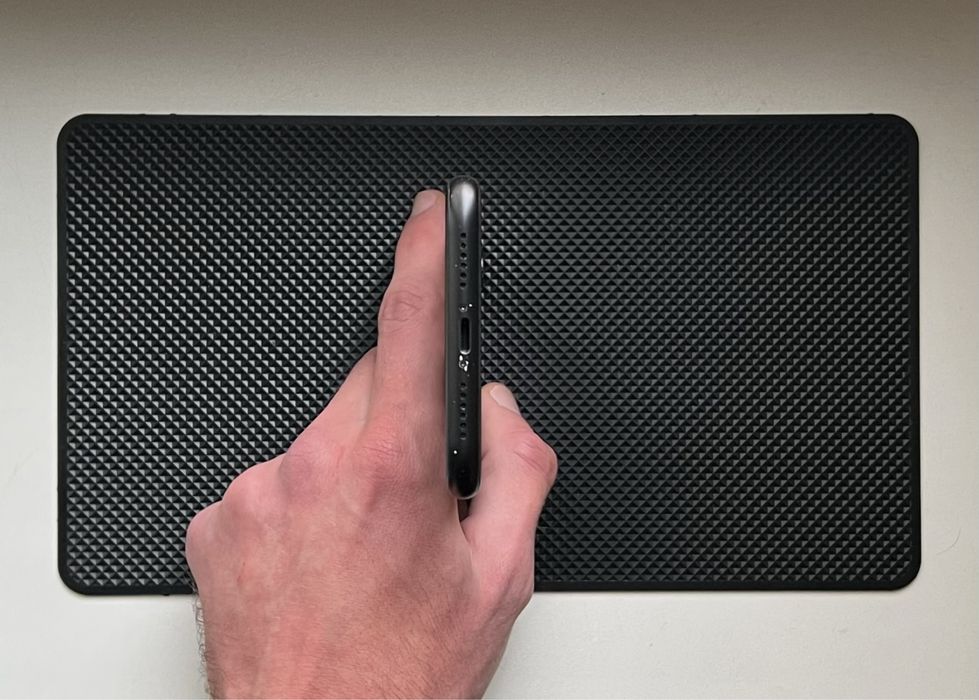Самый дешевый - iPhone XR - 64 гб - 89% АКБ - NEVERLOCK - BLACK