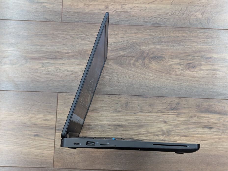 Dell Latitude 5480 14'' Full HD /Core i5-6300U/8Gb/256Gb SSD