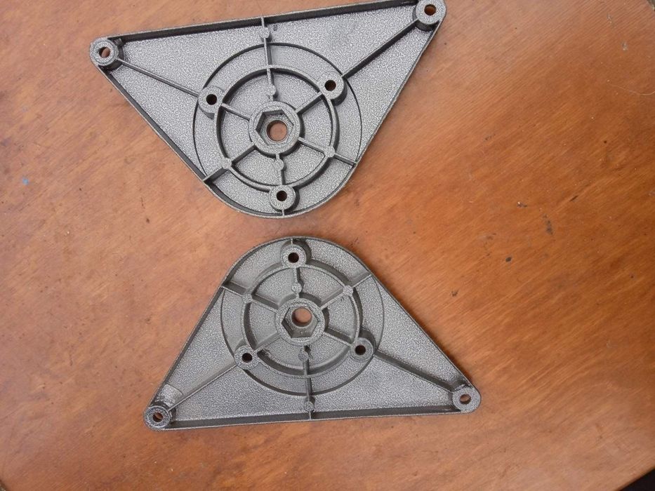 Ножки под трубу для стола с металла