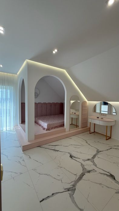 Продаж розкішного будинку с. Рованці