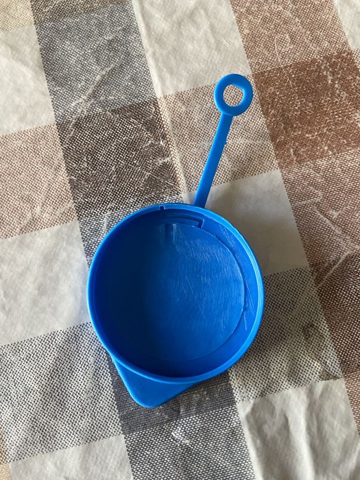 1 tampa plástica limpa brisas em cor azul para carro honda