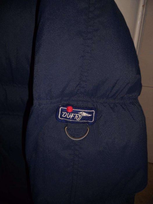 blusao de penas duffy de 2 cores bordeaux e azul