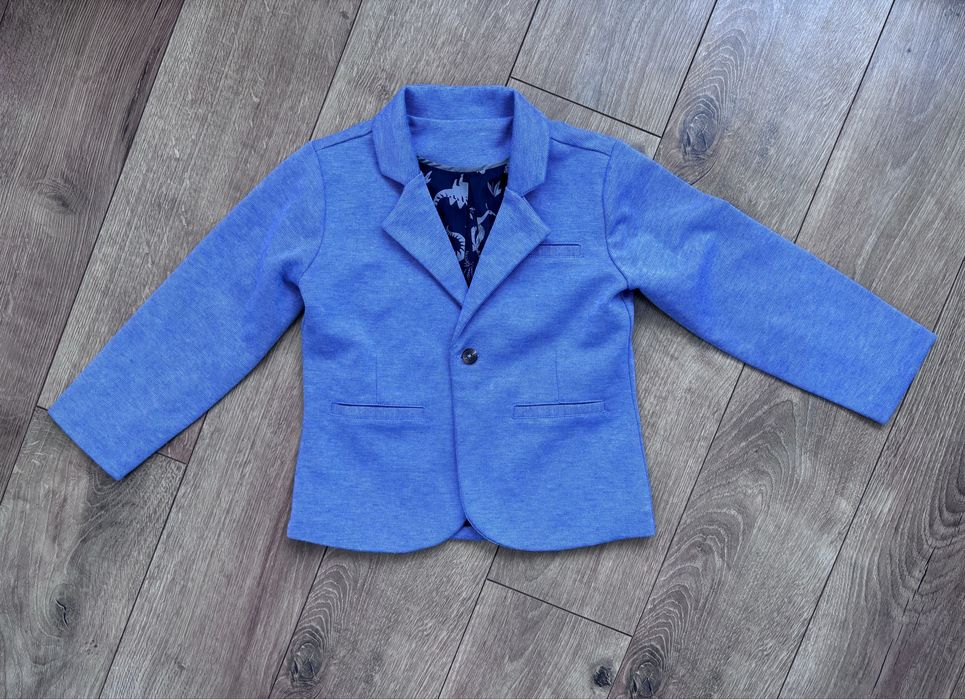 Нарядний піджак на хлопчика 3-4 роки