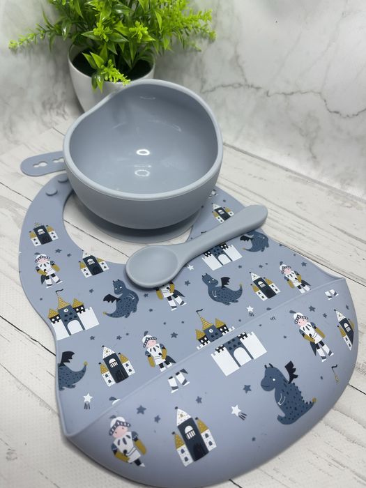 Новонародженим посуд для першого прикорму силіконовий з присоскою