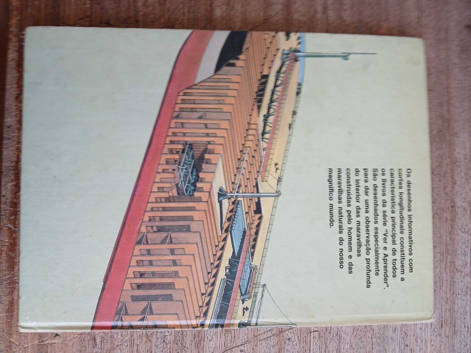 Livro Barcos atraves do Tempos