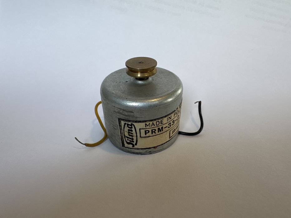 Oryginalny, nowy, silnik PRM 33-2,5 SILMA - napęd magnetofonów