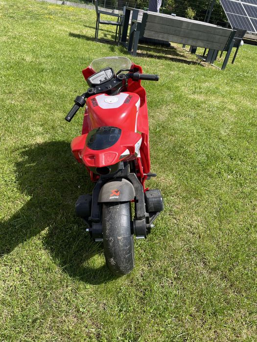 Motor na akumulator Peg Perego Ducati dźwięk