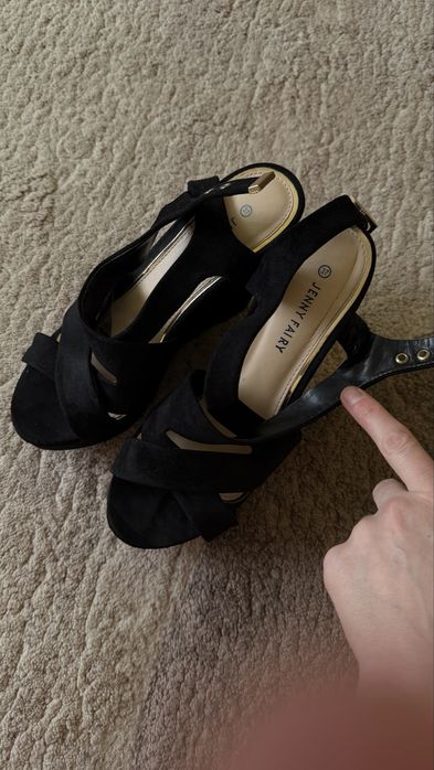 Босоніжки  жіночі