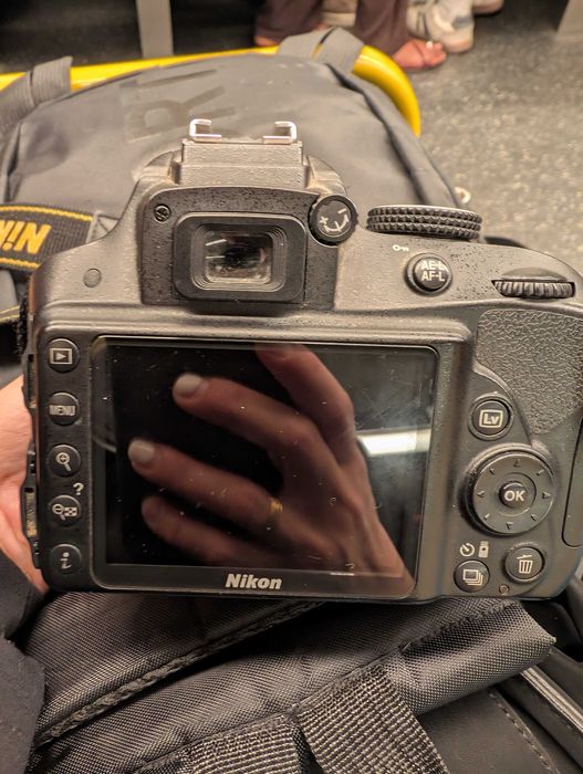 Máquina Fotográfica Nikon com lente 18 55mm