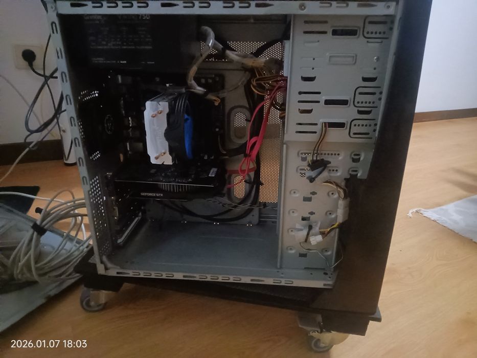 Computador para trabalho e gaming moderado