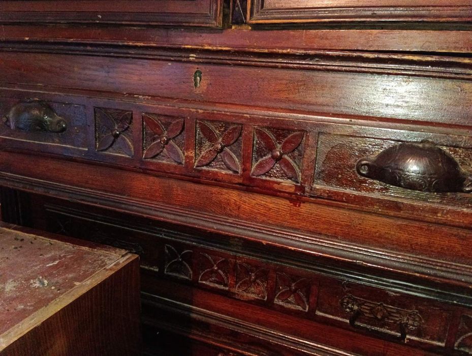 Комод антикварный