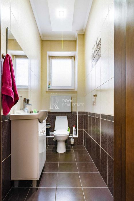 Продаж Будинок Київ Деснянський район вул. Тодося Осмачки 305 м² 5 кімнат Басейн Генератор Камін Тераса Гараж Автономність