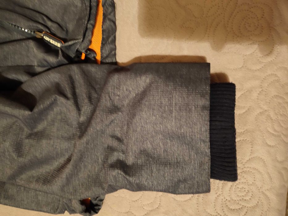 Kurtka szwedka Superdry przeciwdeszczowa rozmiar L