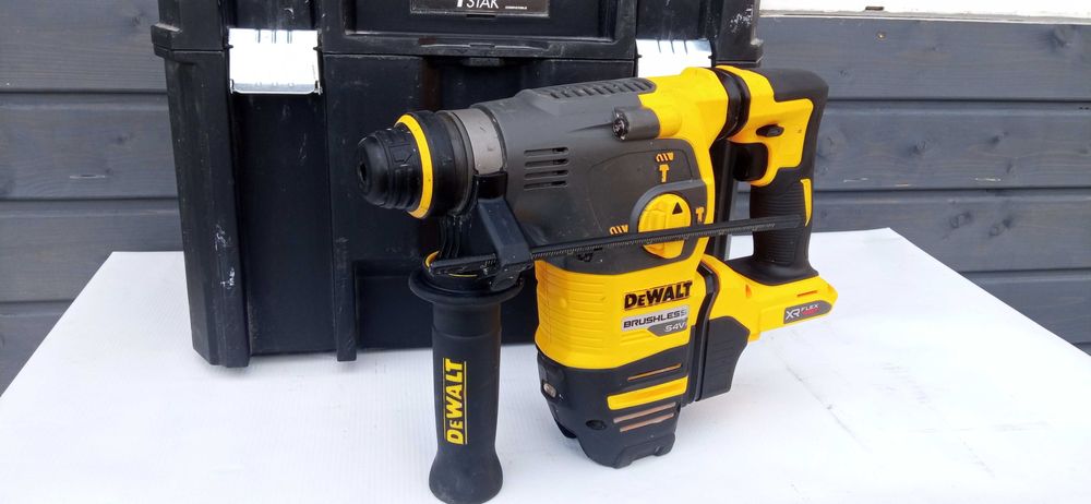 Młotowiertarka DEWALT 54v FlexVolt 2.8J udaru + kufer DCH323