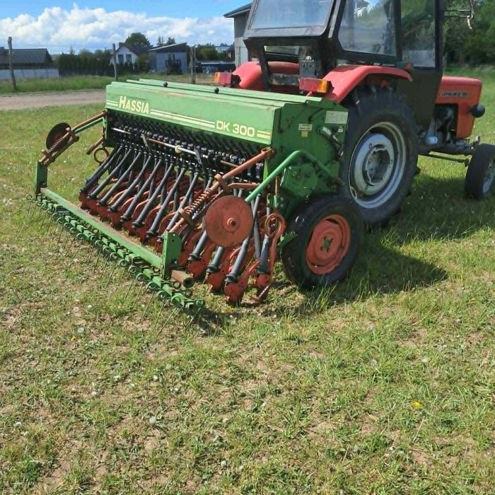 Siewnik  zbożowy HASSIA DK 300
