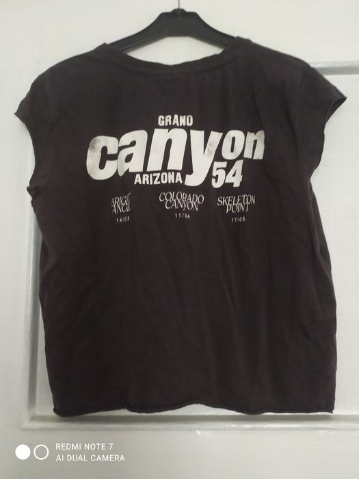 T-shirt damski Bershka