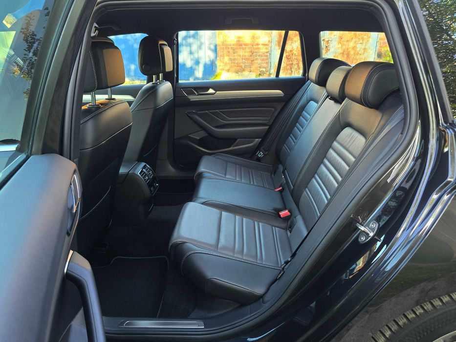 VW Passat R-Line Elegace 2.0TDI 2021
