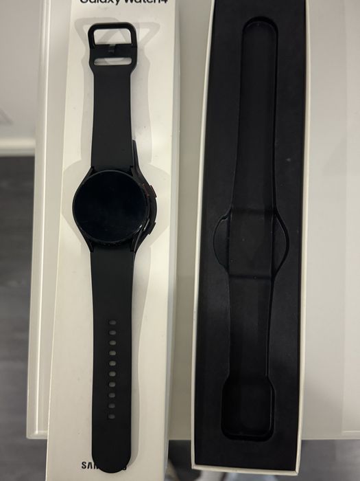 Smartwatch SAMSUNG Galaxy Watch 4 40mm BT Preto