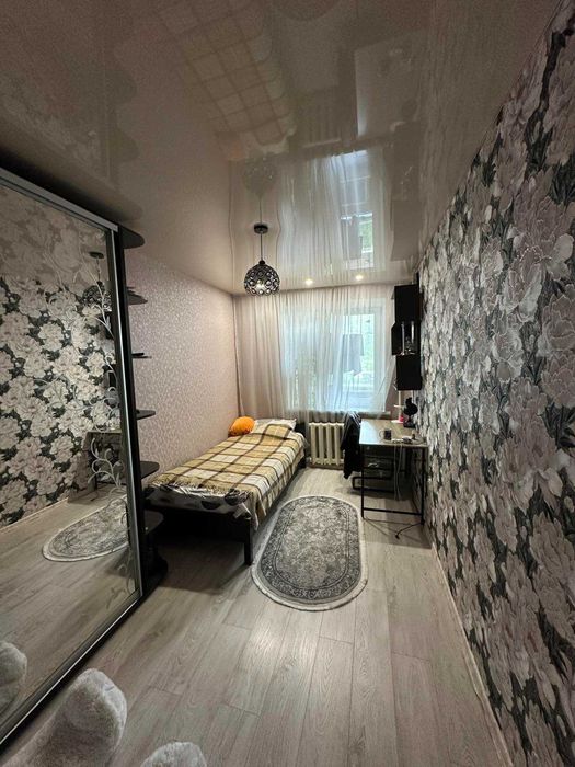 Продаж 4 кімнатної • З ремонтом • Центрі міста