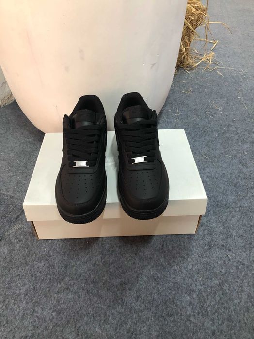 Nike Air Force 1 Czarny 41
