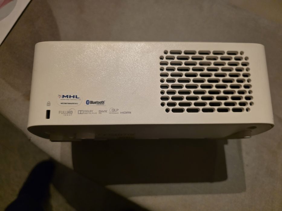 Projetor LG Minibeam PF 1500 projector