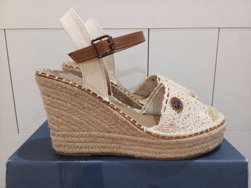 espandryle na koturnie marki Tom Tailor roz. 39 wkładka 24 cm sandały