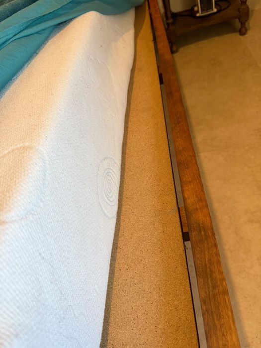 Vendo cama de casal com colchão